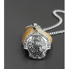 Dota2 anime necklace