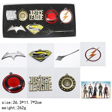Justice League key chains a set