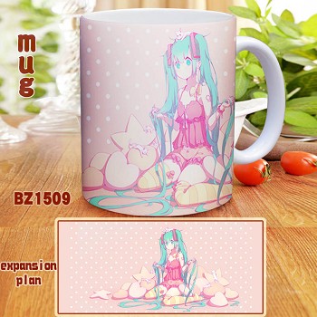 Hatsune Miku anime cup mug
