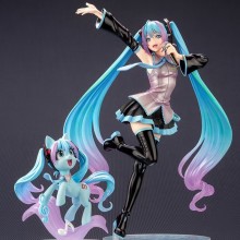 Hatsune Miku pony anime figure