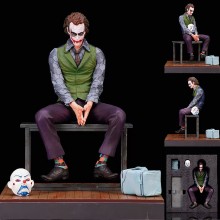 Batman joker Heath Ledger figure