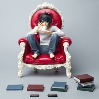 Death Note L drinking coffee anime figure