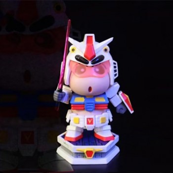 Crayon Shin-chan cos Gundam anime figure