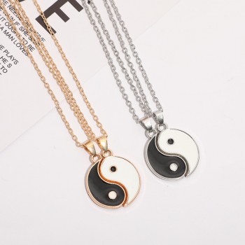 the Eight Diagrams Tai ji couples necklaces a pair(OPP bag)