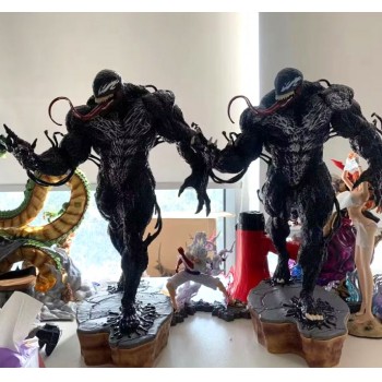Venom big figure 49cm