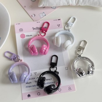 Cute 3D Earphone Shaped Pendant Keychain