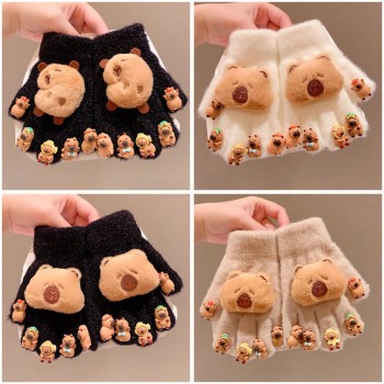 Capybara Keep Warm Fingerless Gloves