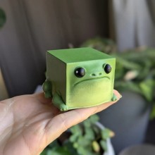 Ugly Cute Frog Mini Statue Funny Crafts Frog figur...