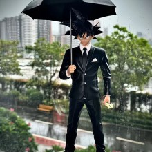 Dragon Ball black suit Son Goku umbrella anime figure