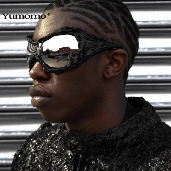 Retro Sunglasses with Glue Spikes Rivet Punk Sun glasses