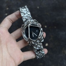 D