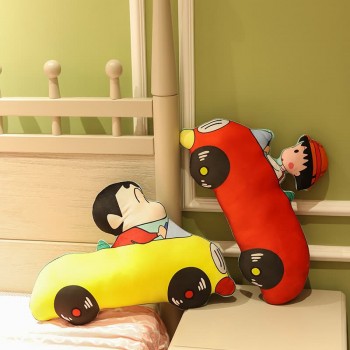 Crayon Shin-chan driving cars pillow